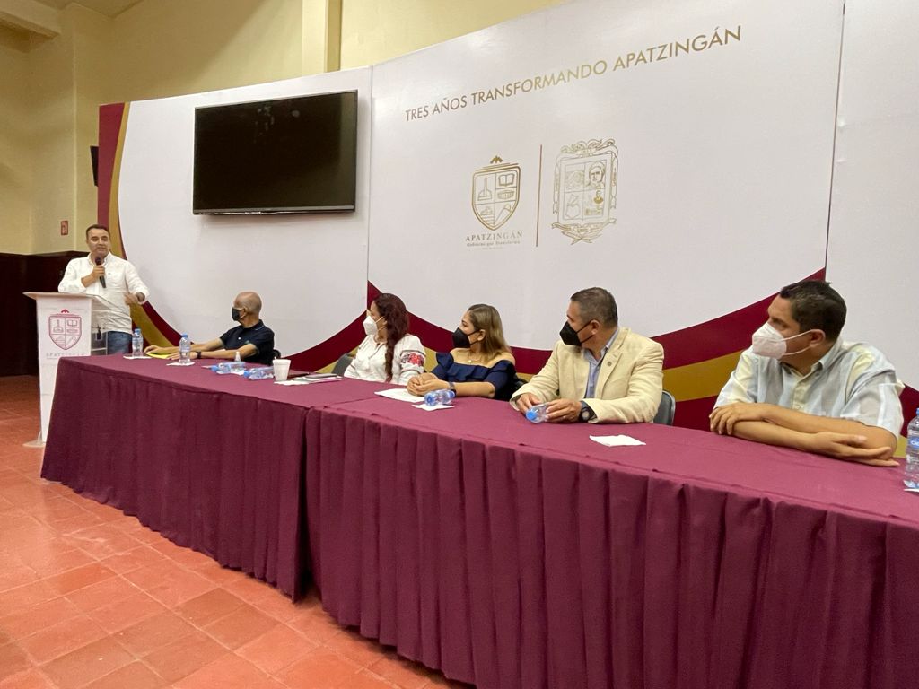 Convoca Juan Pablo Celis a atender la salud mental