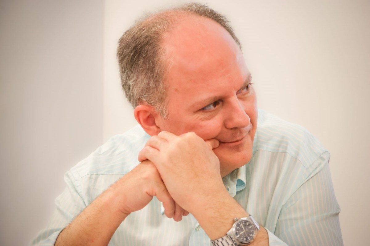 HUIR DE LA MISERIA, VOLVER A LA HEROICIDAD