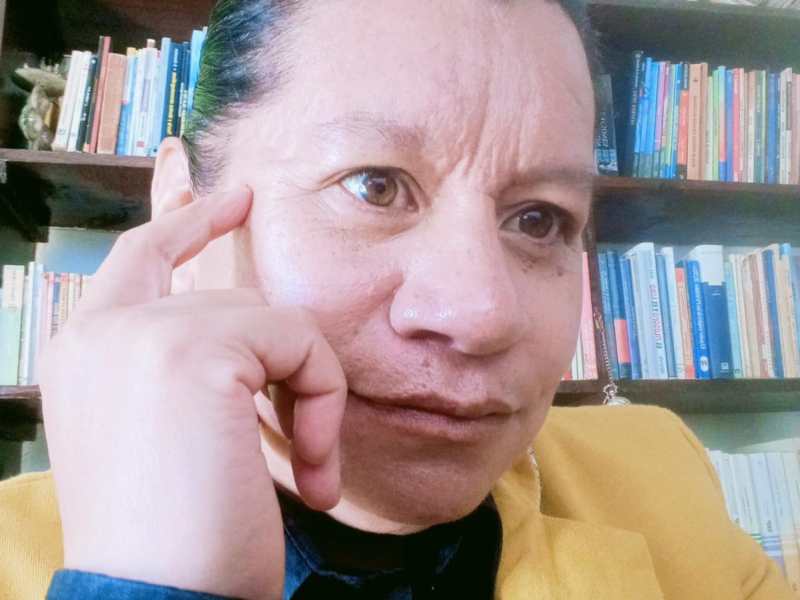 PRESENTACIÓN DEL LIBRO :» RACIMOS DE VIDA PARA EL ALMA «.POR LA RADIO DE VALENCIA EL 9 de Diciembre