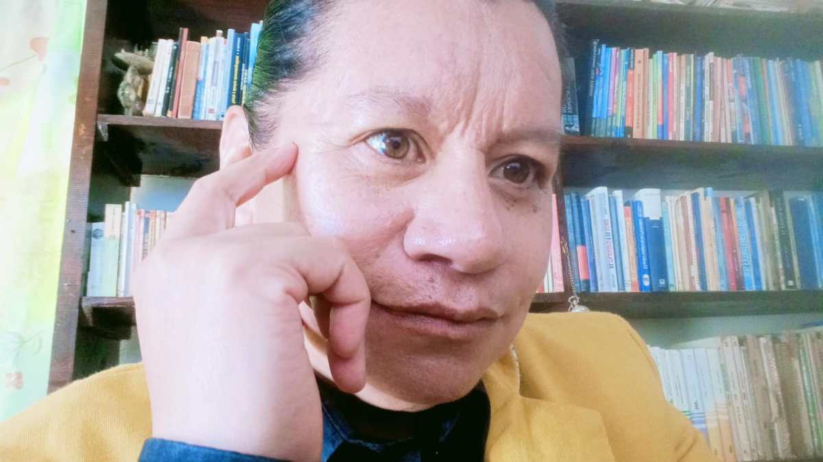 PRESENTACIÓN DEL LIBRO :» RACIMOS DE VIDA PARA EL ALMA «.POR LA RADIO DE VALENCIA EL 9 de Diciembre