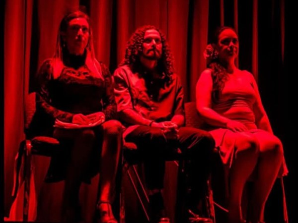 HISTORIAS DE MARES Y SUEÑOS (Escenas de teatro mexicano)