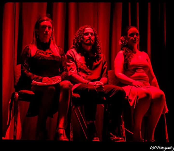 HISTORIAS DE MARES Y SUEÑOS (Escenas de teatro mexicano)