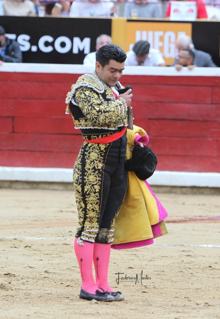 Marco Pérez a hombros en la primera de la Feria del Sol