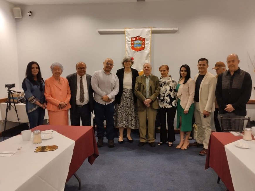 Un desayuno con la embajadora Kehrer