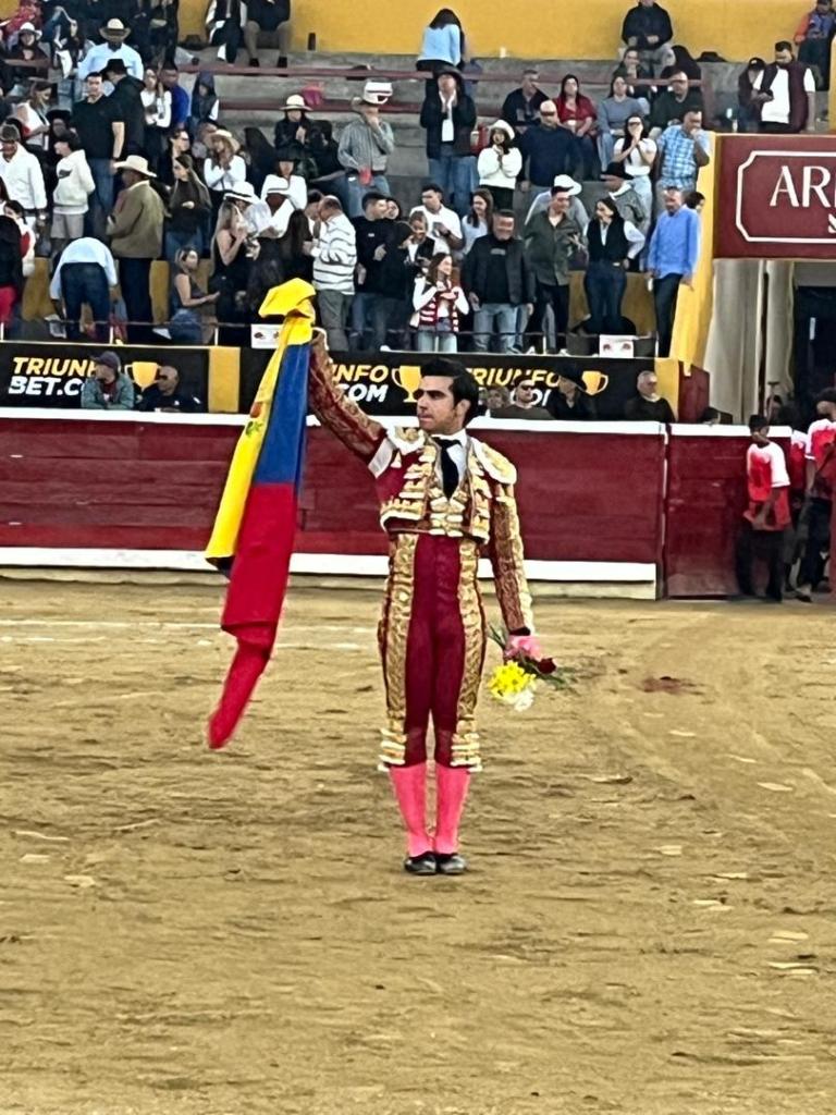 ¡C O L O M B O VUELVE A GUADALAJARA!