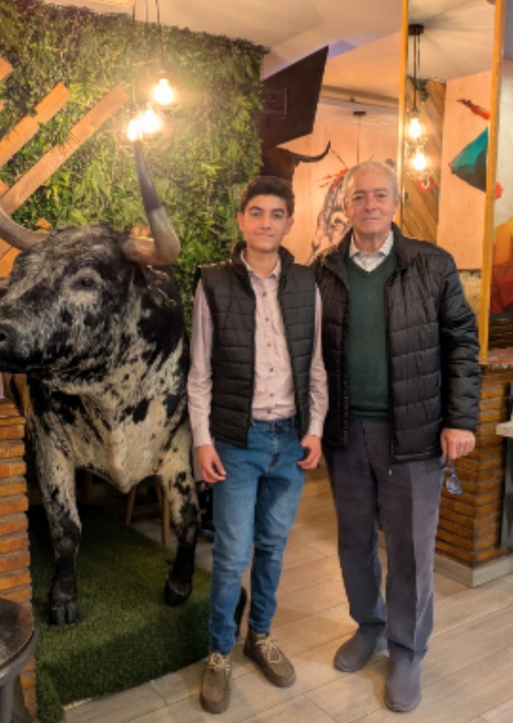 Donde se han formado las más importantes figuras de las últimas décadas. Novillero tovareño viaja a la Escuela Taurinade Madrid