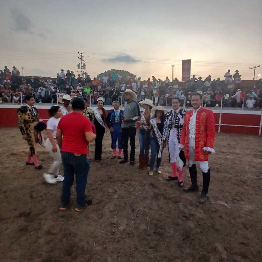 CUATRO OREJAS, UN RABO Y LLENO DE NO HAY BILLETES EN ACHAGUAS, APURE