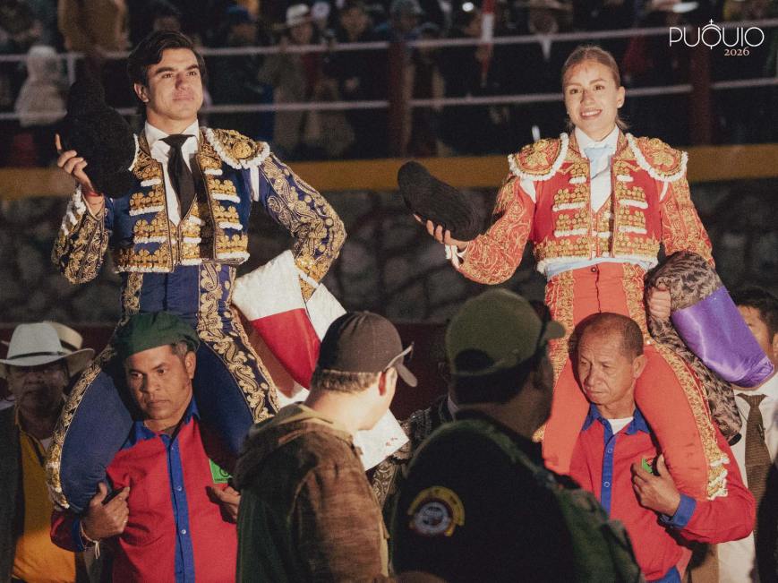 Tras su desafortunado paso por la Feria de San IsidroEn hombros “Colombo” junto a Olga Casadoeste sábado en Puquio