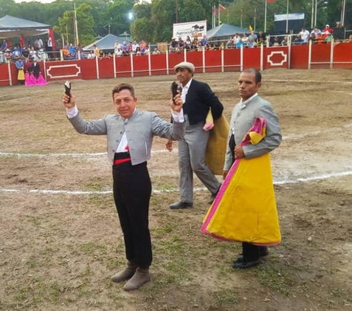 Villafranca: la doble apuesta de José Cariel en el ruedo de Táriba
