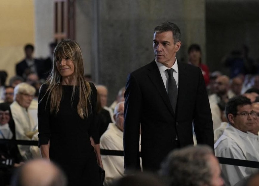 LA BESTIA DE LA MONCLOA SE REVELA