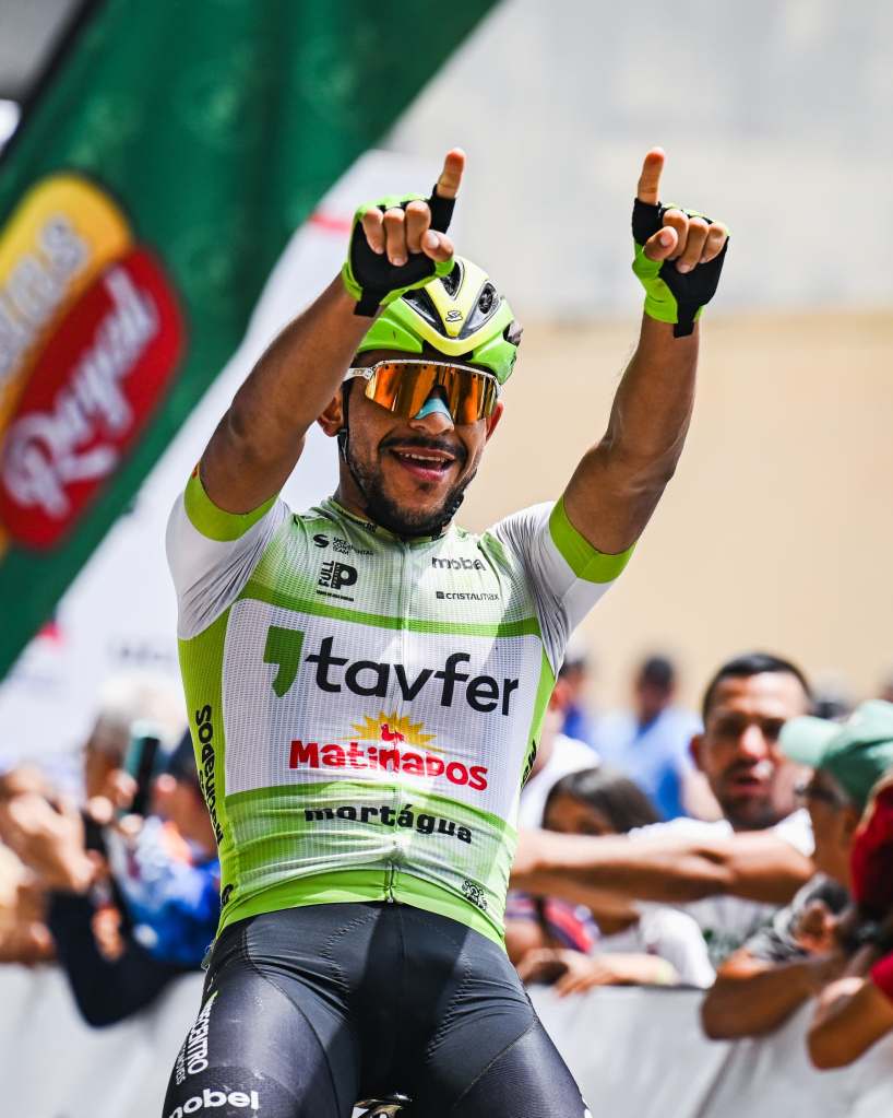 El barinés Leangel Linarez gana la quinta etapa del giro nacional en San Felipe  